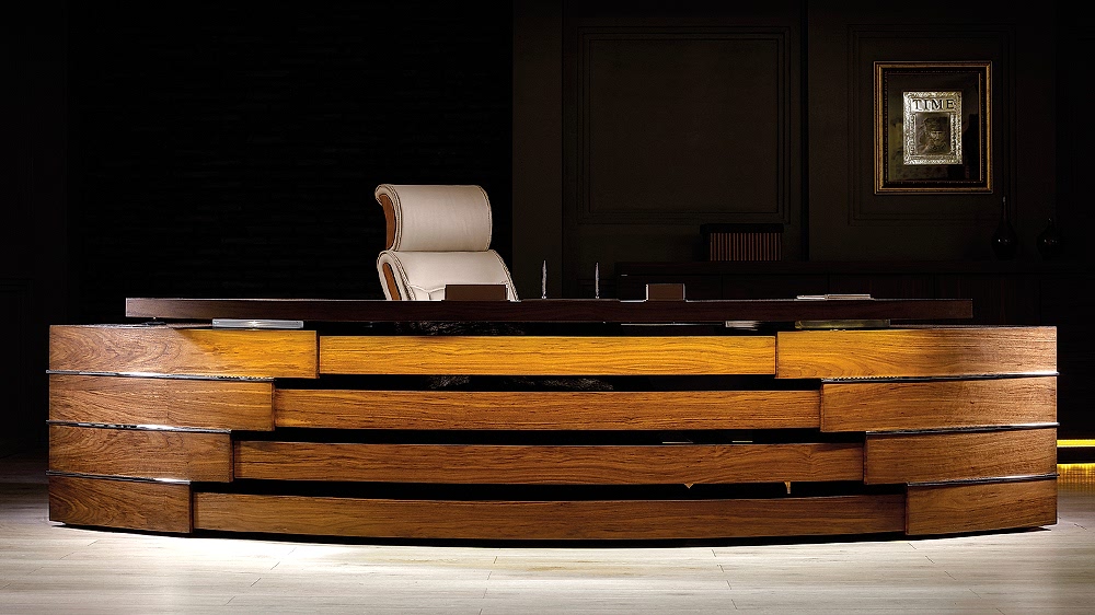 Campus Vip Executive Desk Set